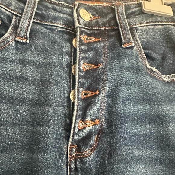 Judy Blue Wide Leg Cropped Jeans - Picture 2 of 11